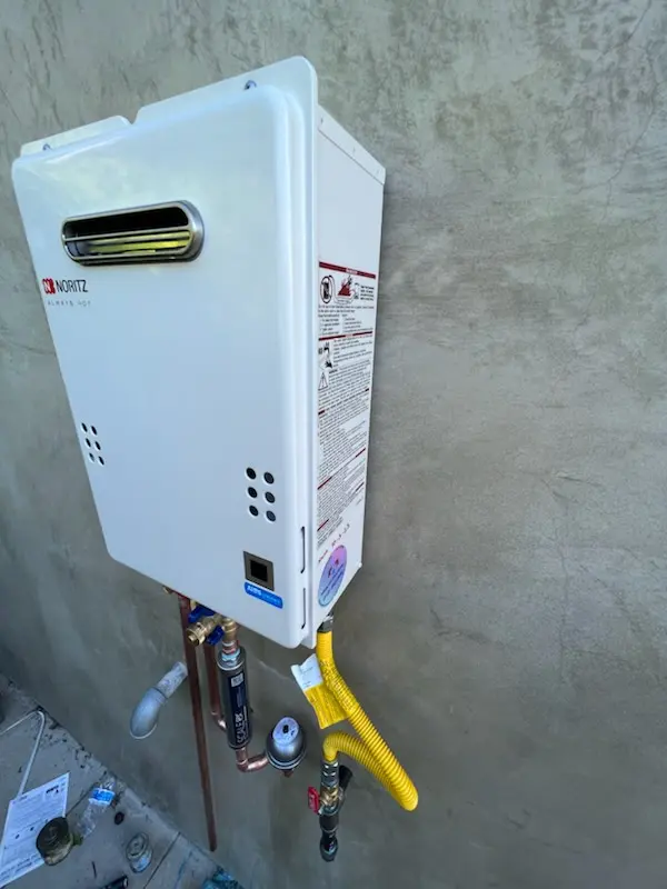 Tankless water heater installation for Baldwin Park homes